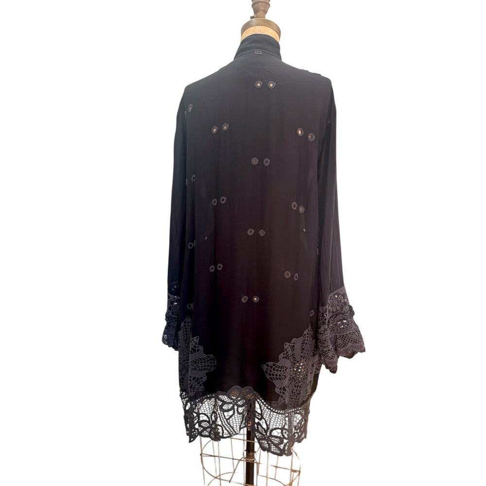 Johnny Was Wynne Indigo Black Embroidered Scalloped Tunic Top Blouse Size L - Picture 4 of 9